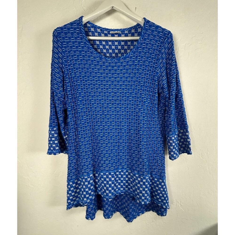 CMC Women’s Blue White Textured Knit Tunic Top Large 3/4 Sleeve High-Low Hem